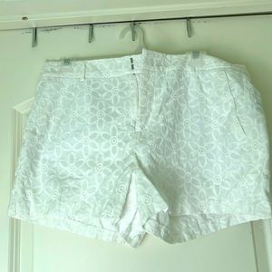 Size 8 white shorts with flower embroidery pattern. 3-1/2” inseam.